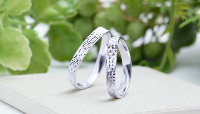 Rivage(リヴァージュ)の結婚指輪|Rhin(ライン)